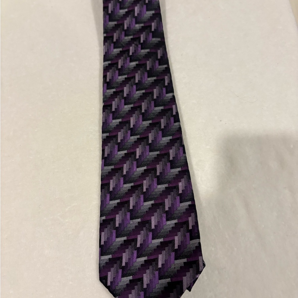 Geoffrey Beene Purple and Black Patterned Tie